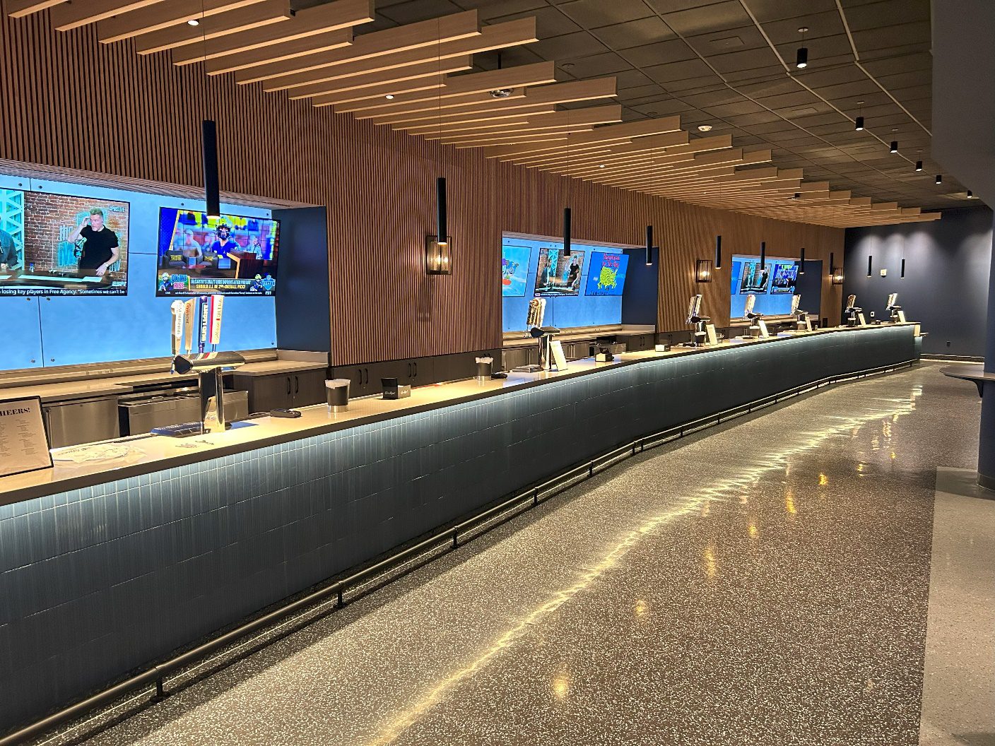 CHI Courtside Lounge